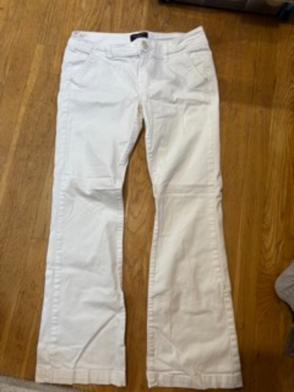 White American Eagle Slim-fit Stretch Bootcut Jeans